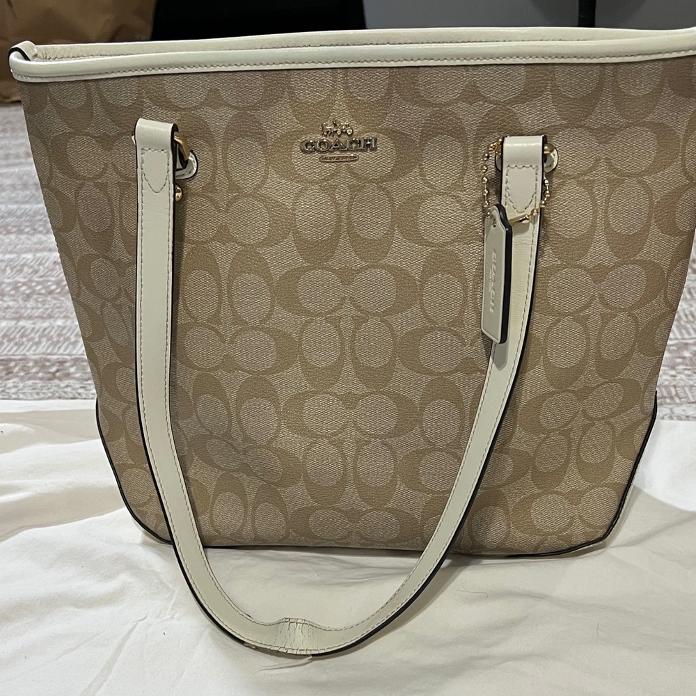 Authentic Original Vintage Style Tan and Cream Tote
